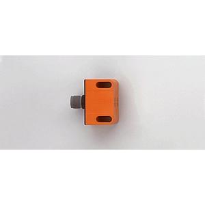 Induktiver Näherungsschalter - IND2004DARKG/US-100-ZRV, Induktiver Sensor, 40 x 26 x 26 mm, Schaltabstand 4 mm nicht bündig einbaubar, 2 x Schließer, DC, PNP/NPN, M12 Steckverbindung, IP 67, 2-Leiter, Umgeb - IN5224