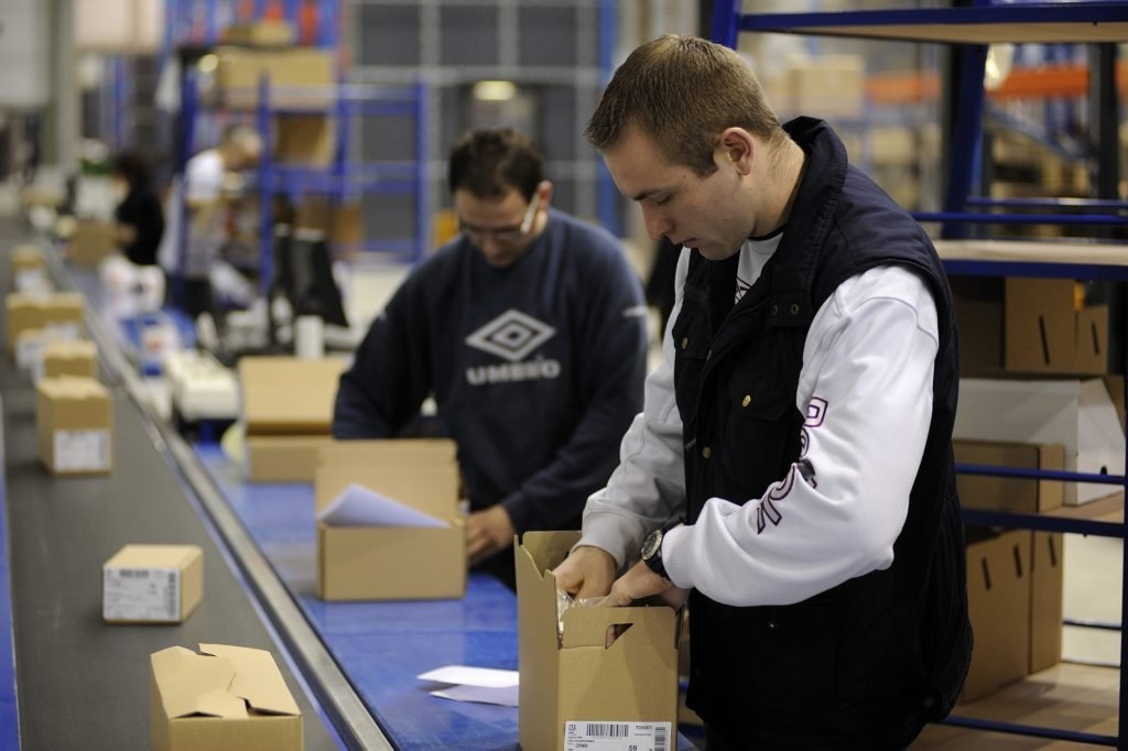 ESG bei Rexel - Verbrauch von Verpackungen und Papier senken