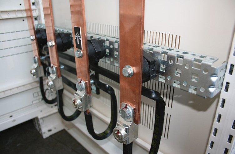 Massive Kupfer-Sammelschiene