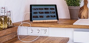 De USB-C wandcontactdozen van JUNG