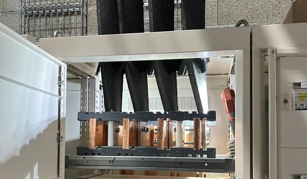 Het nVent ERIFLEX FleXbus-systeem