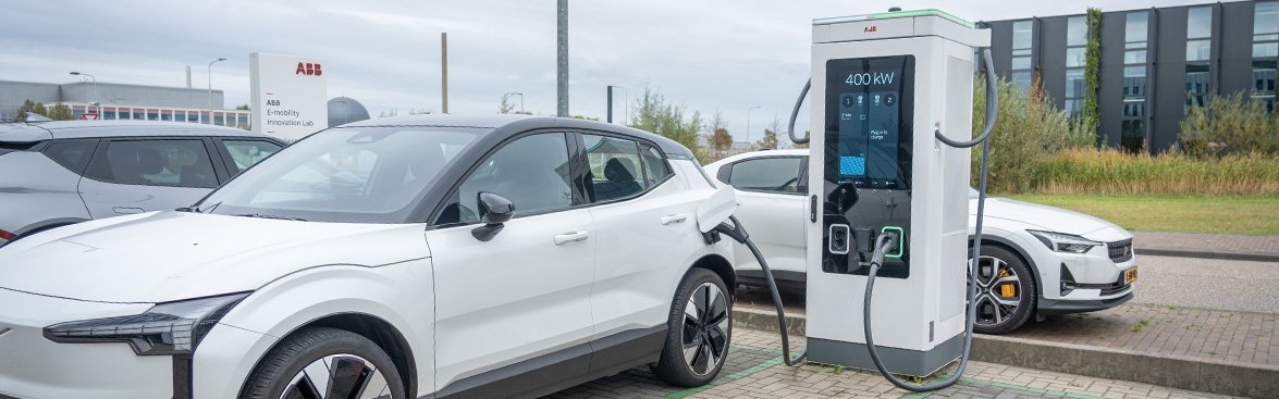 De laadstations van Laadnet met persoonlijke hulp en duidelijke informatie