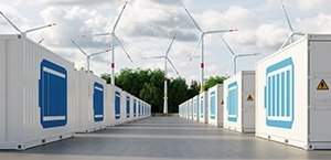 Een rij met energieopslagsystemen