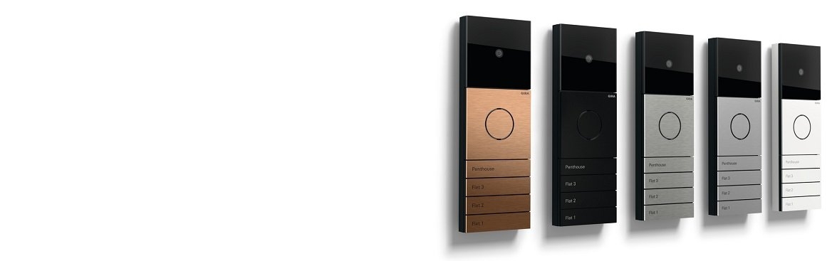 Deurcommunicatie van Gira gemonteerd