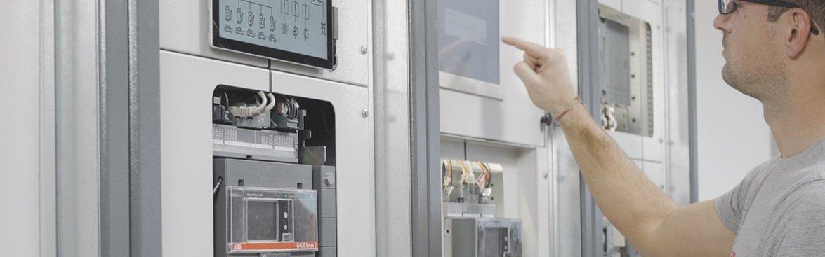 Lite panel pro van ABB in een industriële omgeving