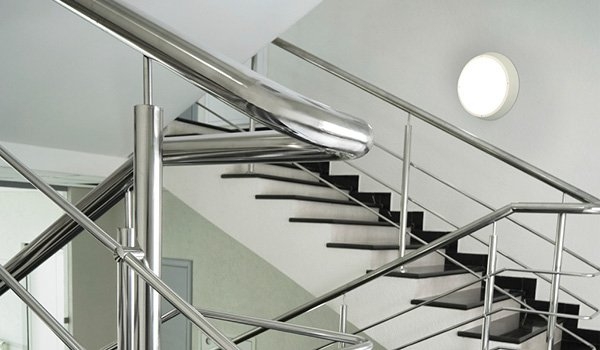 Trappenhuis met Signify verlichting