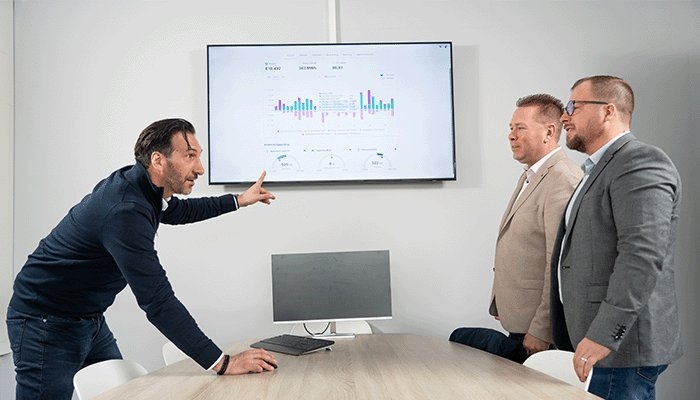 Jorg van Maris van Rexel, Suleyman Celik van Eggerding Energy en Jacco Vos van Wattkraft
