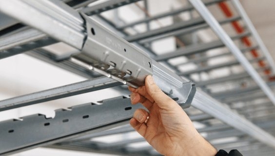 Installatie van Stago in een industriële omgeving