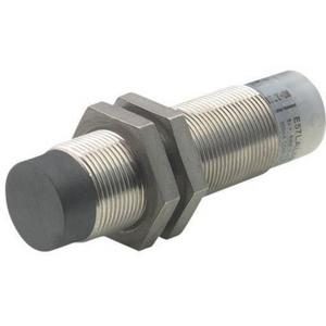 Induktiver Näherungsschalter - IND.SENSOR DC RUND 18MM METALL - 135943