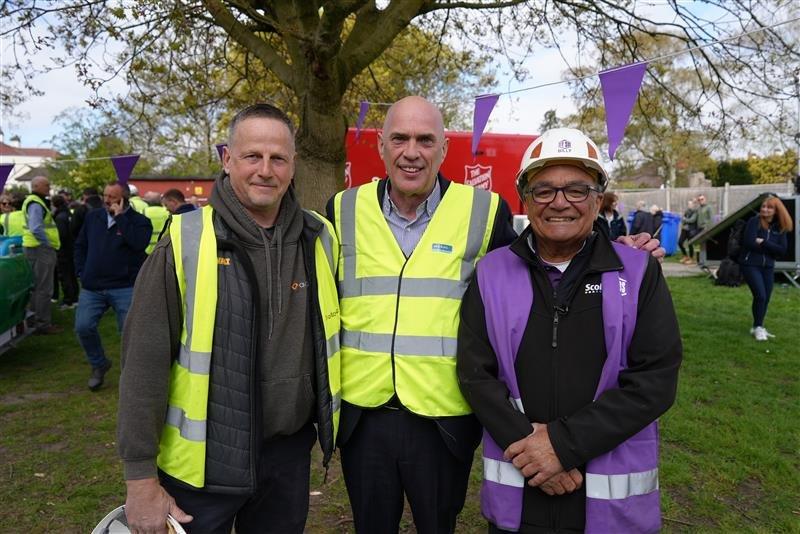 Rexel Powers Up DIY SOS Project in London | Rexel UK