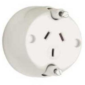 SURFACE SOCKET PLUG BASE UNSWITCHED SINGLE 10A 250V 66MM DIAMETER FAST FIXING LUGS WHITE E