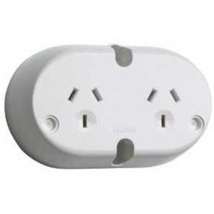 SURFACE SOCKET PLUG BASE TWIN WHITE 10A