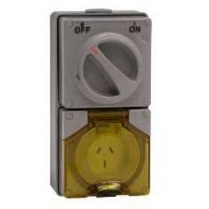 56 SERIES SOCKET SWITCHED SURFACE IP66 3PIN 15A