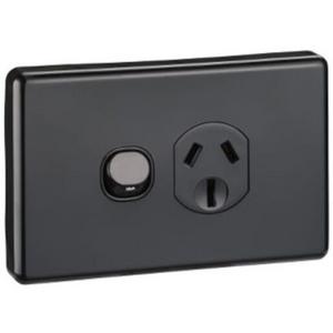 GPO HORIZONTAL C2000 SERIES CLASSIC SINGLE 15A BLACK