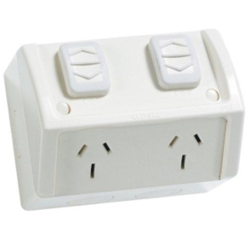 Clipsal WSC227/2/15-RW | Power Point 15A Double Weathershield Surface ...