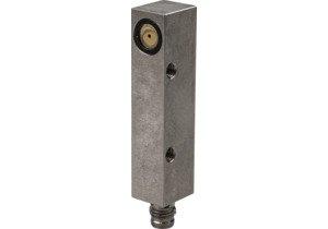 PS130075, Sensor Laser, Einweglichtschranke Sender, 64x14x12mm, Blende Ø1mm, Sn: 5m, 12-32V DC, M8-Steckverbinder 3polig, IP67, Messing vernickelt+Glas, Laserdi