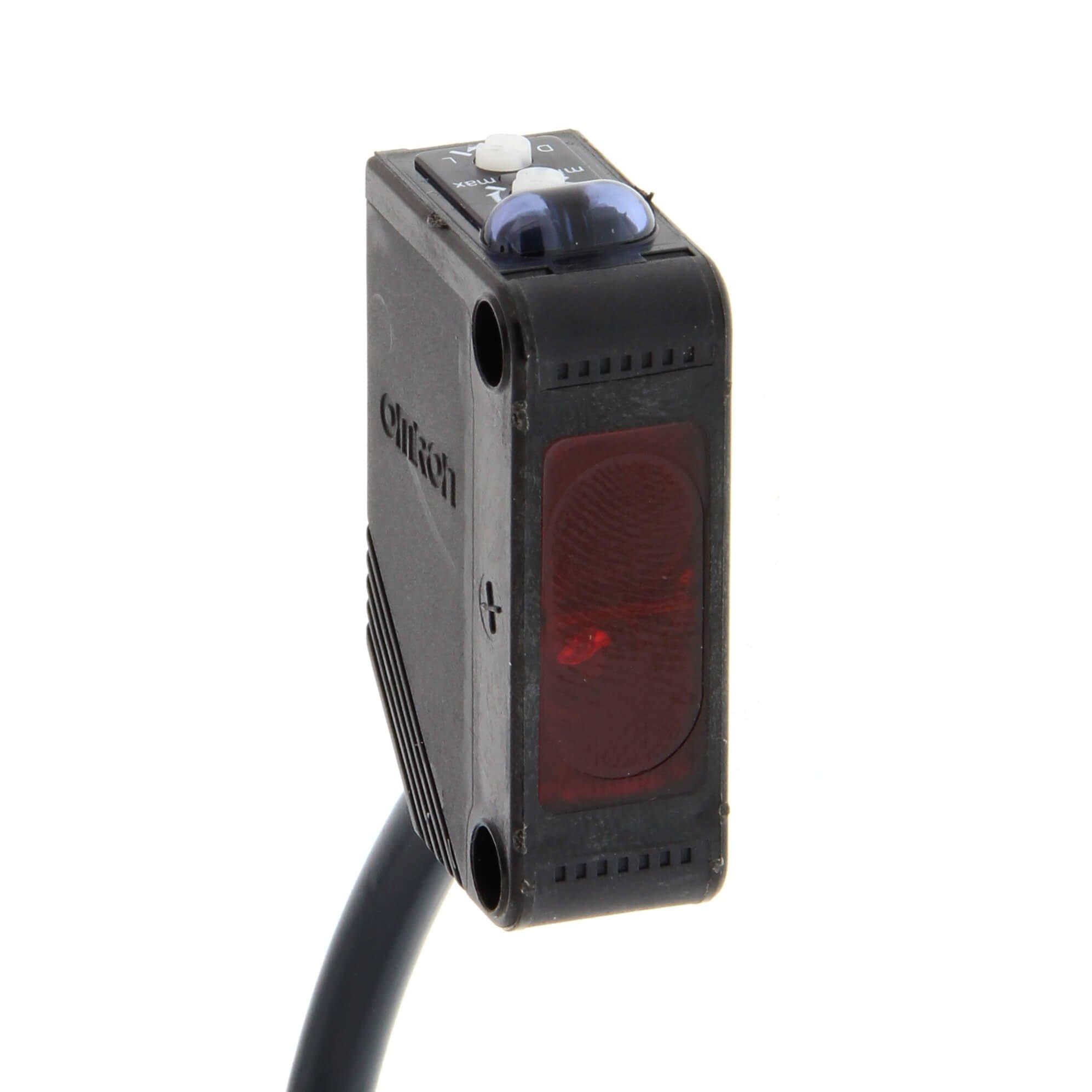 E3Z-D61 2M, Optischer Sensor, Reflexionslichttaster, 0,1 m, DC, 3-adrig, NPN, 2 m