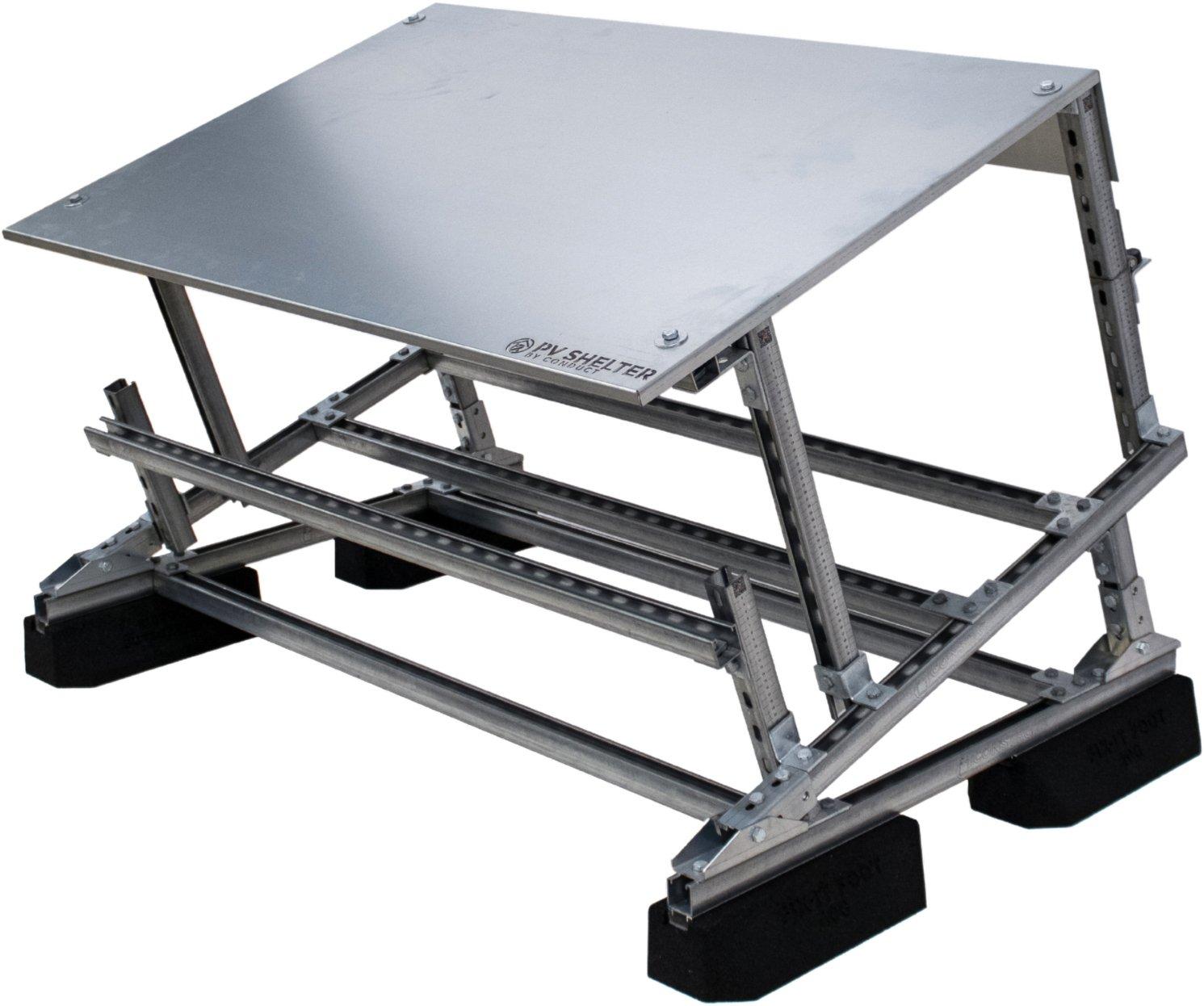 PVshelter Angled, Non-assembled PV-Überdachung abgewinkelt. Zur horizontalen Montage des Wechselrichters. Neigung = 17 Grad. Inklusive Dach.