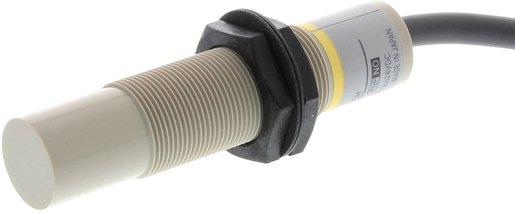 Näherungssensor kapazitiv 8mm M18 nicht bündig 3-Draht PNP 1S