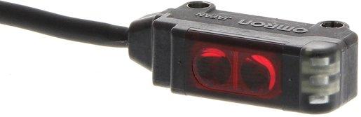 Optischer Sensor Reflektionstaster 15 mm DC PNP hellschaltend 2m