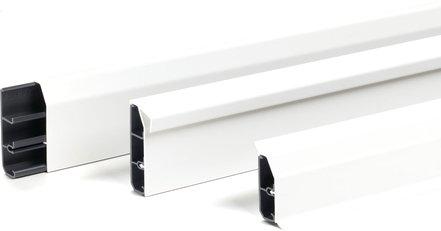 Sockelleistenkanal SL-T SET 20/70 m.Teppichprofil,RAL9010