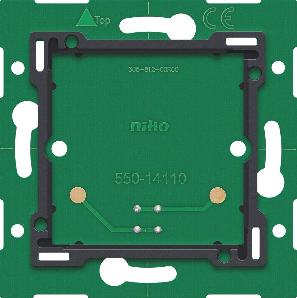 Einfache wandmontierte Platine mit Stecker für Niko Home Control