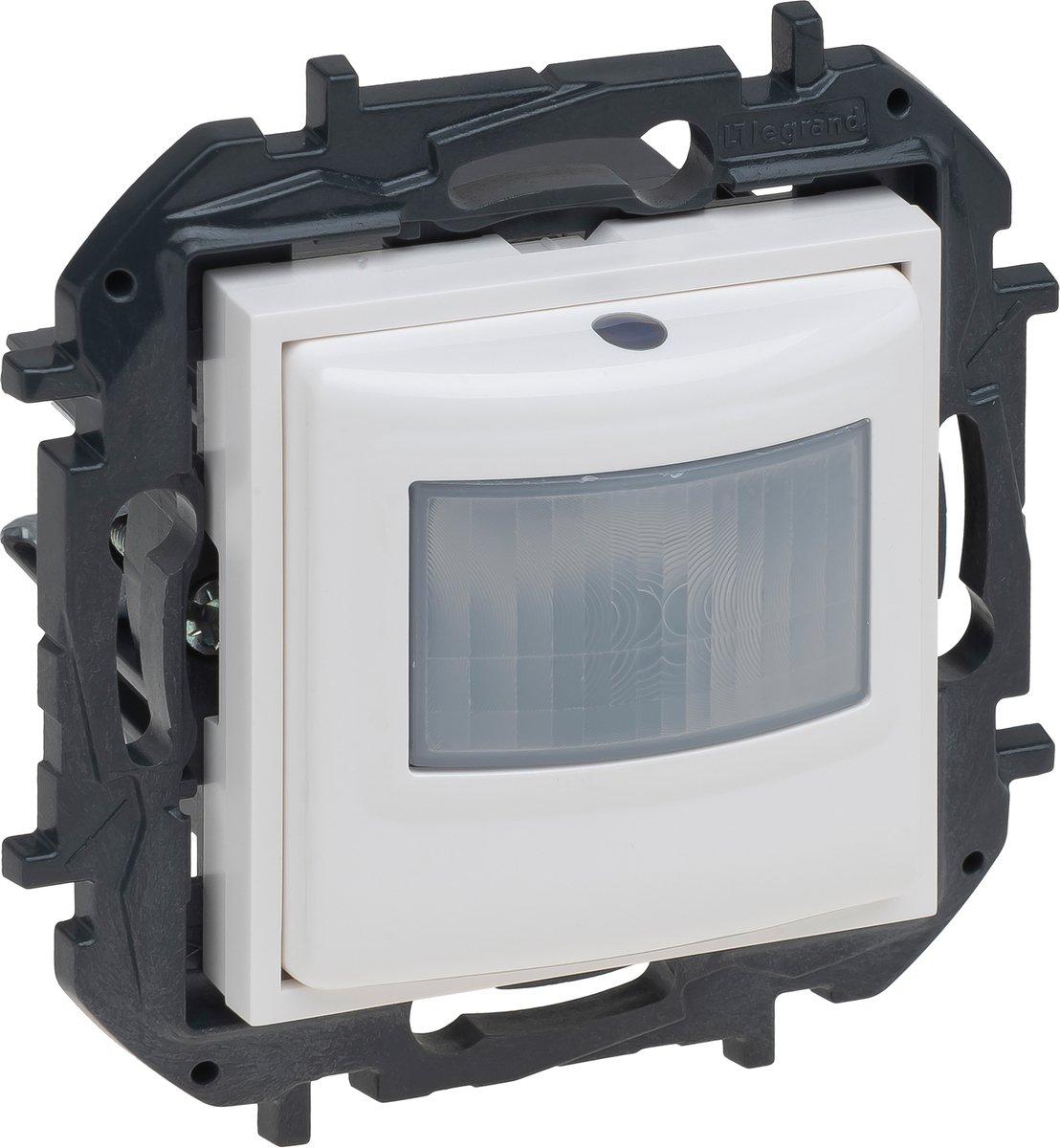 Niloe Step V4 3-Leiter Bewegungsmelder 170° 500W LED Farbe: Ultraweiß