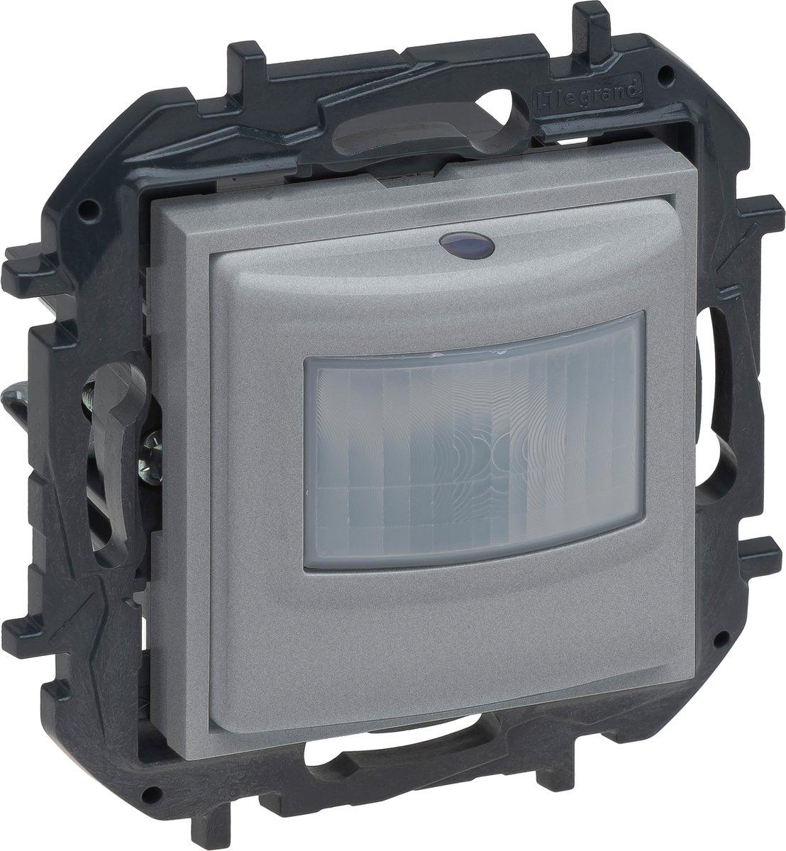 Niloe Step V4 3-Leiter Bewegungsmelder 170° 500W LED Farbe: Aluminium