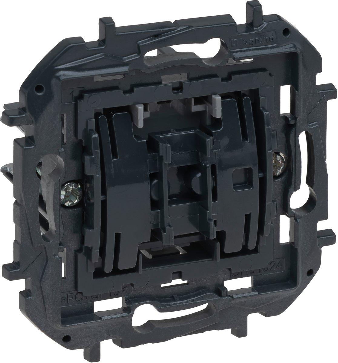 Niloe Step V4 Ausschalter 2-polig Schalter 10 AX - 250 V (SK)