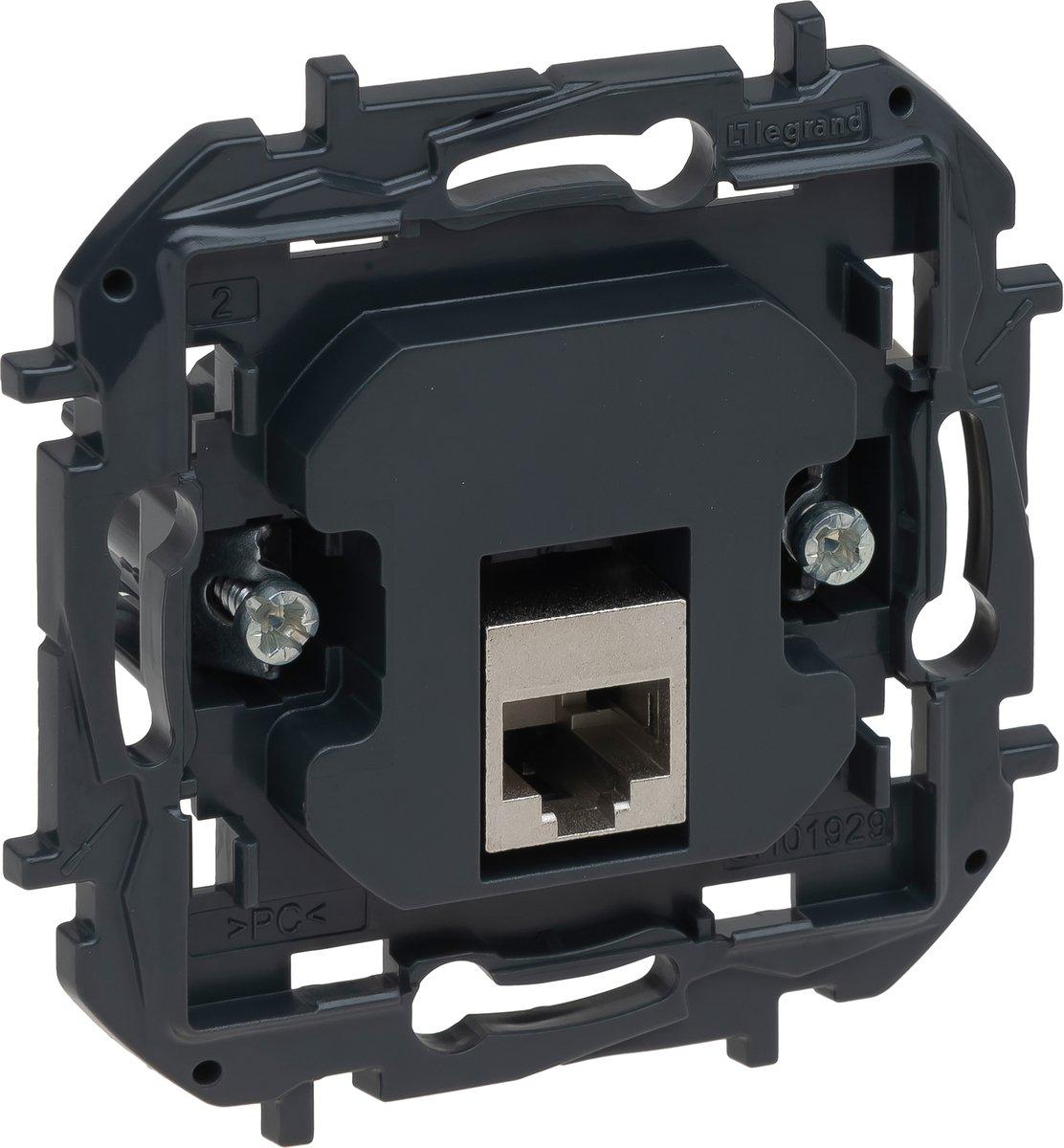 Niloe Step V4 Einsatz Datendose 1Xrj45 Kat6 Utp