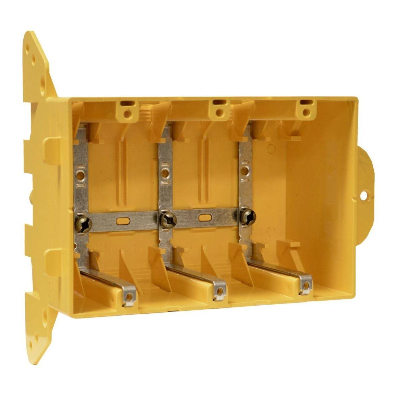 2023R PLASTIC BOX 3G WITH BRACKET 52CUIN