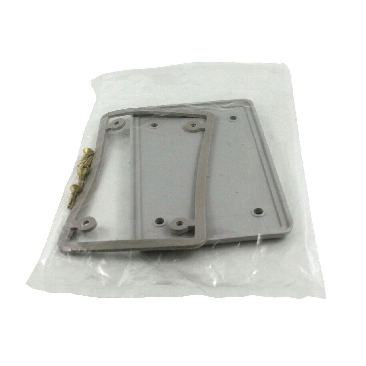 BRC1510 077611 PVC BLANK COVER