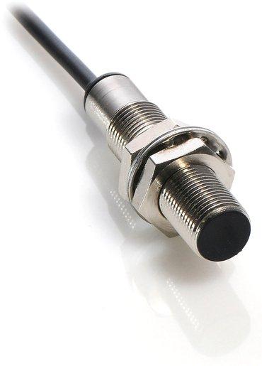 Induktiver Sensor KIN M12 10 - 36 V DC bündig sn 4 mm M12 Stecker