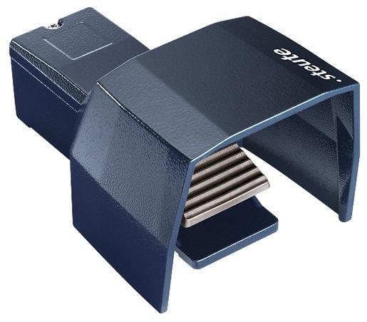 Fußschalter 1 - pedalig mit Sprungschaltung und Schutzhaube 2 Ö / 2 S IP65