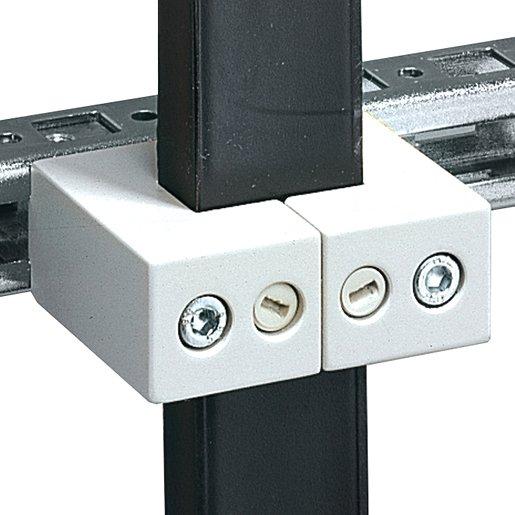 Universalhalter für lamellierte Kupferschienen 20x5 bis 63x10 mm