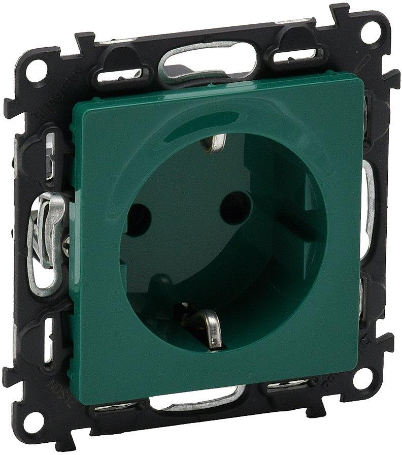 Schutzkontakt-Steckdose mit erhöhtem Berührungsschutz grün Valena Life