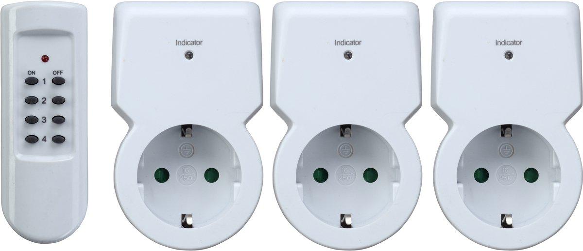 Funksteckdosen Set mit 3 Steckdosen mit erhöhtem Berührungsschutz