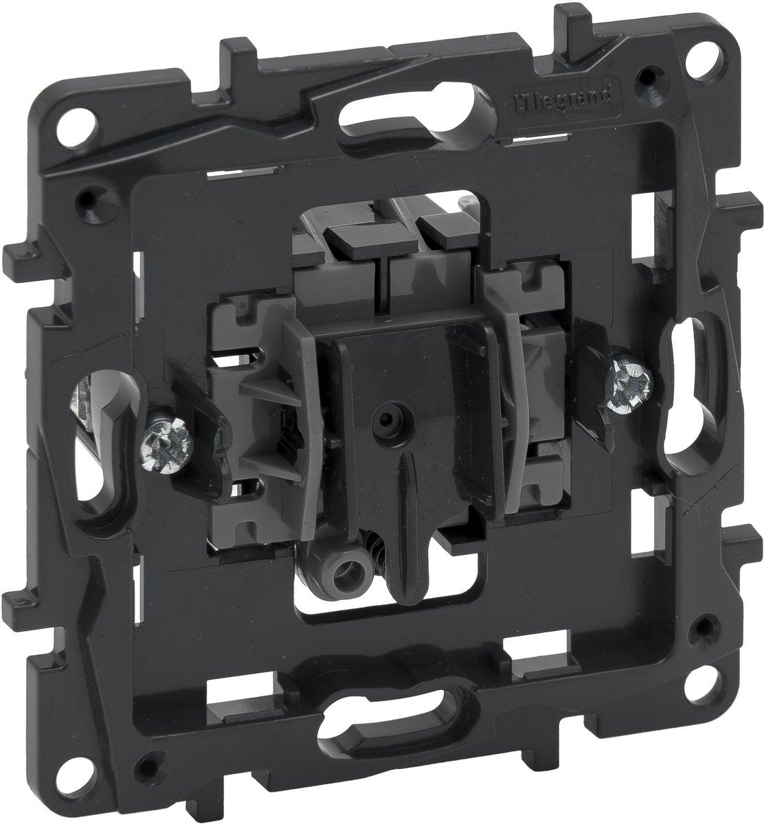 Niloe Step Einsatz Taster Wechselkontakt 6A