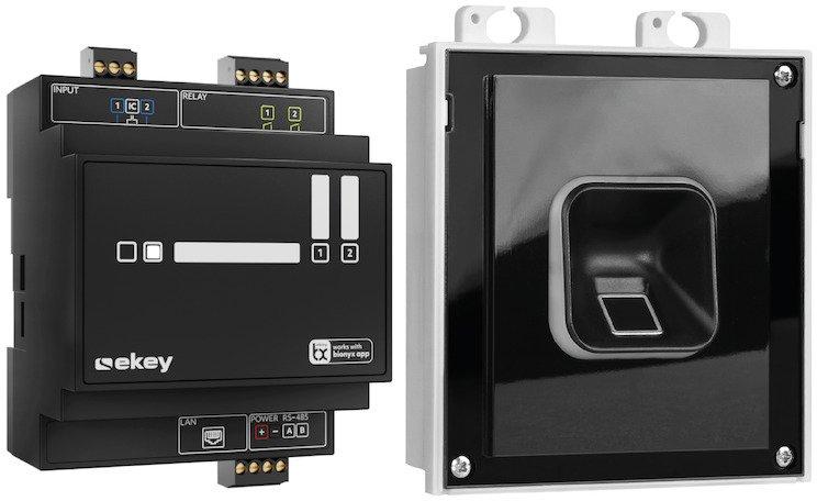 ekey sLine Fingerprintset in Schwarz für 2N IP Verso