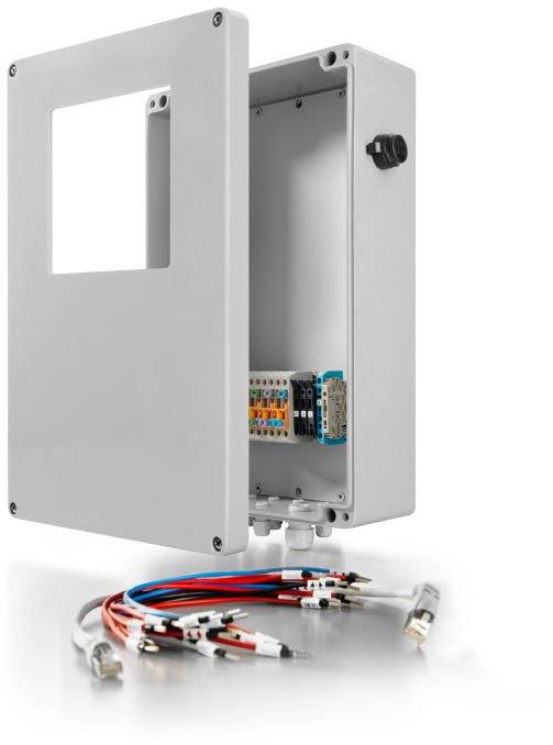 EM-Connectivity-Box 144