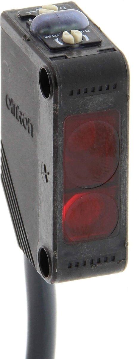 Optisch. Sensor Reflexionslichttaster Hintergrundausble. 40-200mm DC 3adr PNP 2m