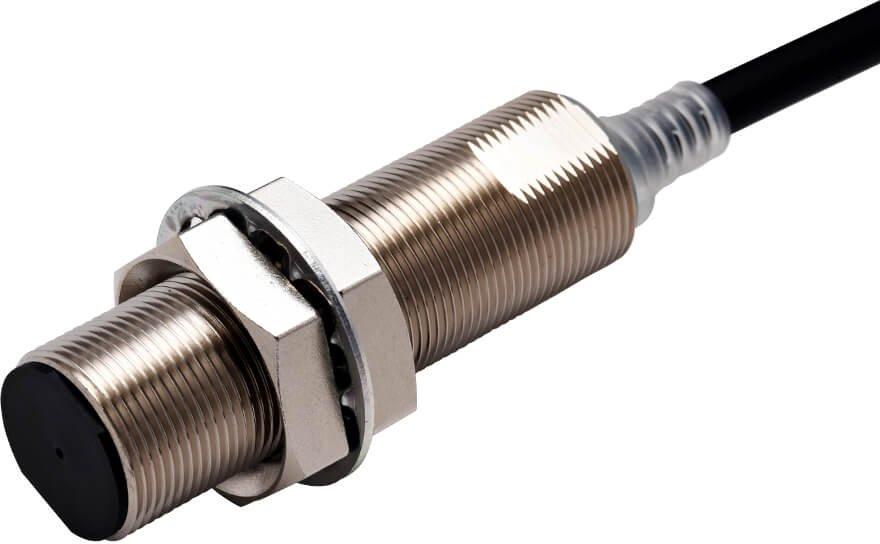 Näherungsschalter induk. Nickel-Messing lang. Gehäuse M18 geschir. 14mm DC 3adr.